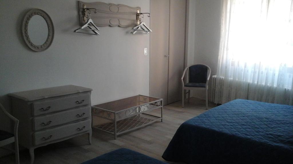 Bed and Breakfast Le Presbytere Rivesaltes Zimmer foto