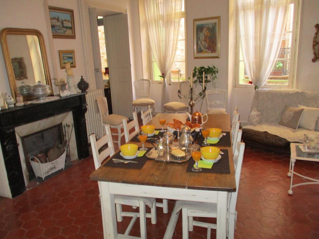 Bed and Breakfast Le Presbytere Rivesaltes Zimmer foto
