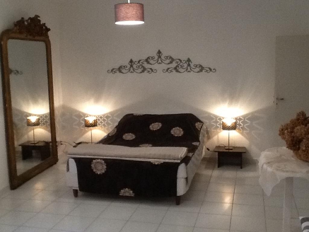 Bed and Breakfast Le Presbytere Rivesaltes Zimmer foto