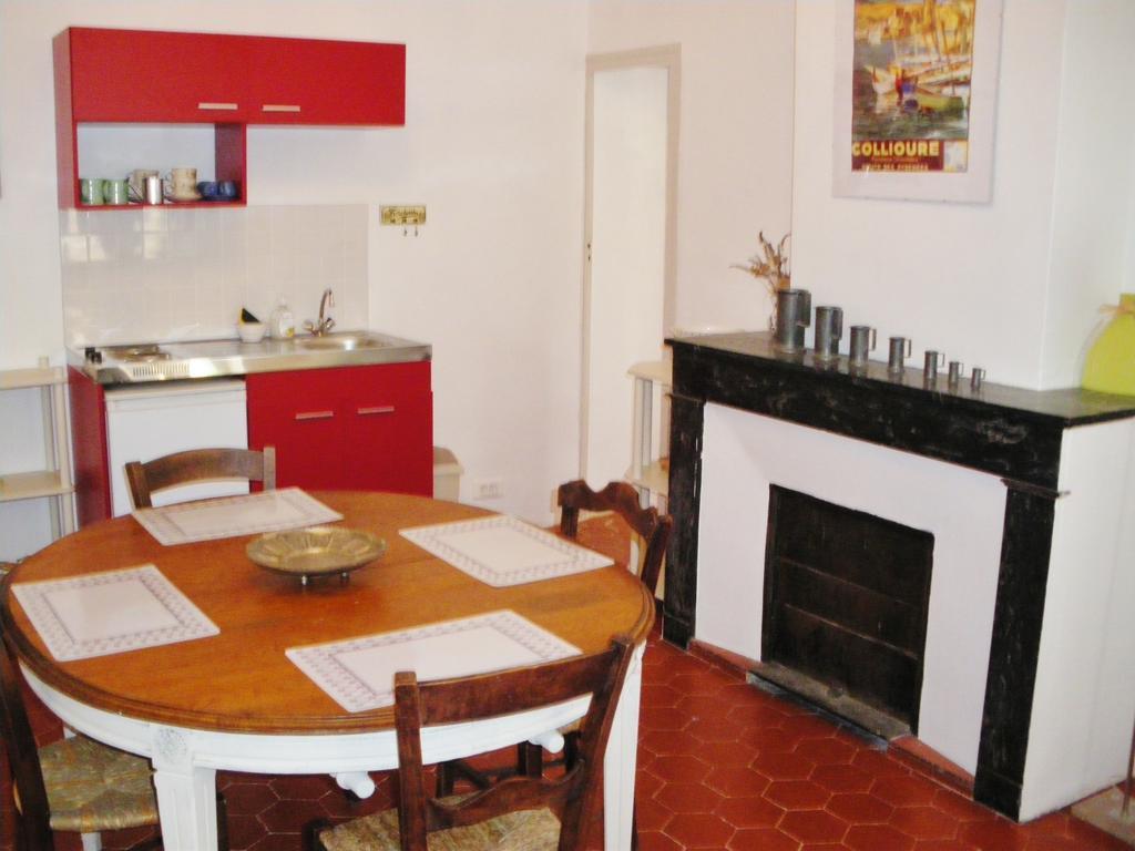 Bed and Breakfast Le Presbytere Rivesaltes Zimmer foto